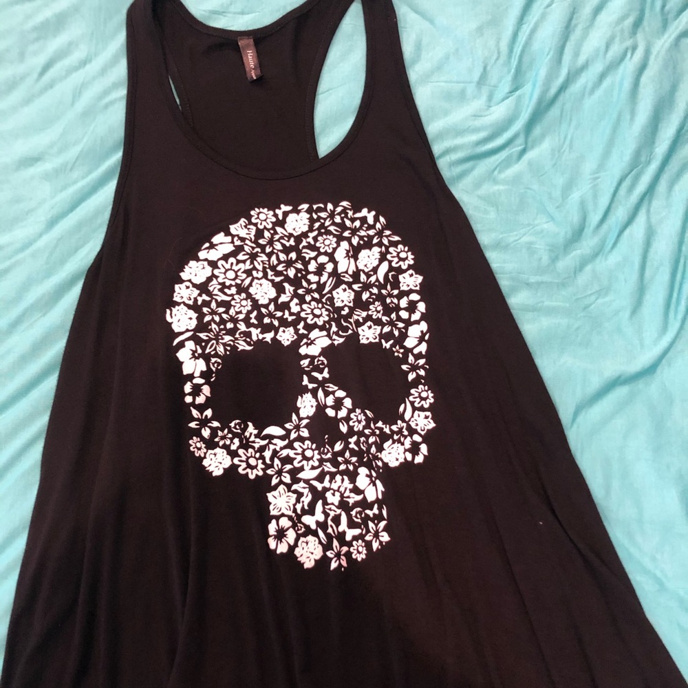 Skull flowy tank
